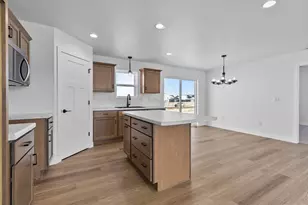 W5610 Tonys Way, Appleton, WI 54915 - Photo 17