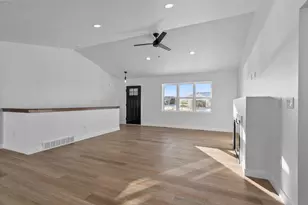 W5610 Tonys Way, Appleton, WI 54915 - Photo 5