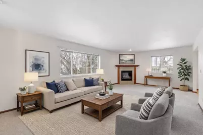 4642 Ridge Court, Manitowoc, WI 54220 - Photo 3