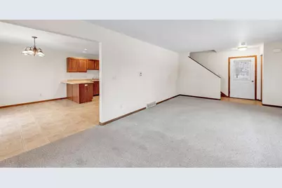 4642 Ridge Court, Manitowoc, WI 54220 - Photo 5