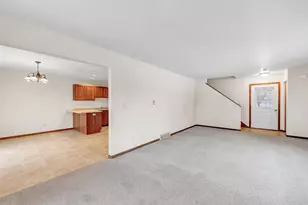 4642 Ridge Ct, Manitowoc, WI 54220 - Photo 5