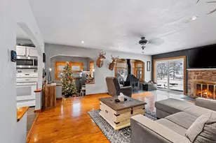 812 Fremont St, Fremont, WI 54940 - Photo 11