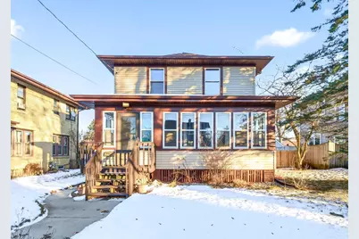 847 N 6th Street, Manitowoc, WI 54220 - Photo 1