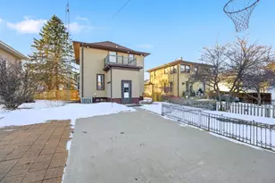 847 N 6th St, Manitowoc, WI 54220 - Photo 23