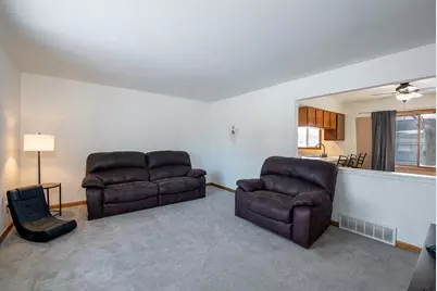 175 McKinley Avenue, Omro, WI 54963 - Photo 3