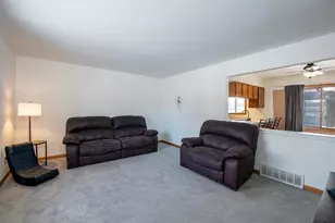 175 McKinley Ave, Omro, WI 54963 - Photo 3