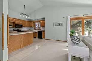 3410 S Telulah Ave, Appleton, WI 54915 - Photo 9