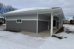 1734 Oak St, Oshkosh, WI 54901 - Photo 13