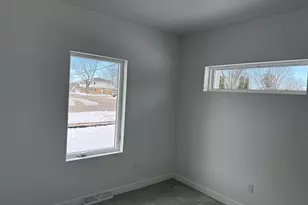 1734 Oak St, Oshkosh, WI 54901 - Photo 7