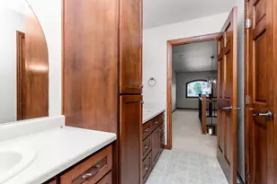 231 Bosworth Ln, Neenah, WI 54956 - Photo 25