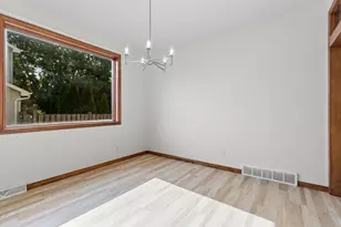 231 Bosworth Ln, Neenah, WI 54956 - Photo 13