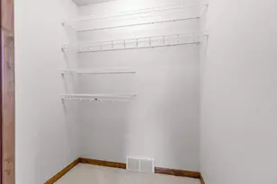 231 Bosworth Ln, Neenah, WI 54956 - Photo 35