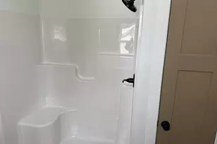 1109 E Murdock Ave, Oshkosh, WI 54901 - Photo 9