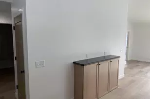 1109 E Murdock Ave, Oshkosh, WI 54901 - Photo 5