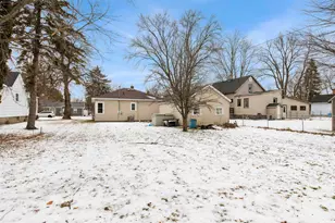 515 Elizabeth Ave, Marinette, WI 54143 - Photo 15