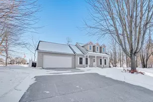 104 Riverwood Ct, Mishicot, WI 54228 - Photo 31