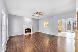 104 Riverwood Ct, Mishicot, WI 54228 - Photo 5