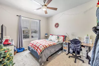 541 Pebblestone Circle, Hobart, WI 54155 - Photo 19