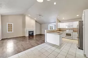 5012 W Boxwood Ln, Appleton, WI 54913 - Photo 5