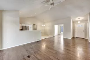 5012 W Boxwood Ln, Appleton, WI 54913 - Photo 5