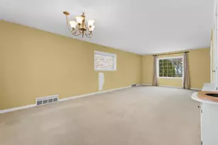 710 Cedar St, Neenah, WI 54956 - Photo 7