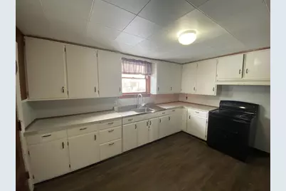 300 4th Avenue, Menominee, MI 49858 - Photo 3