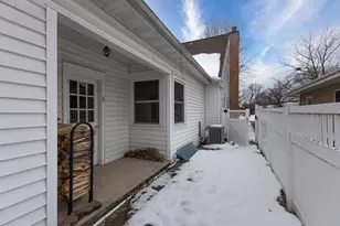 1616 Hickory St, Oshkosh, WI 54901 - Photo 47