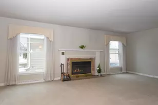 1616 Hickory St, Oshkosh, WI 54901 - Photo 7