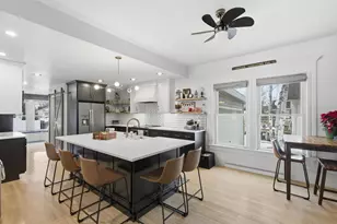 423 E Doty Ave, Neenah, WI 54956 - Photo 5