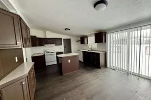 5075 Shamrock Way, Little Suamico, WI 54141 - Photo 11