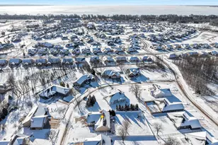 1012 Tana Ln, Menasha, WI 54952 - Photo 41