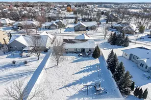 1012 Tana Ln, Menasha, WI 54952 - Photo 39