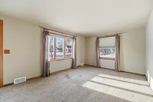 204 E 3rd St, Kimberly, WI 54136 - Photo 3