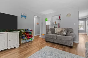 929 Harding St, Menasha, WI 54952 - Photo 9