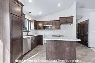 929 Constellation Way, Marinette, WI 54143 - Photo 9