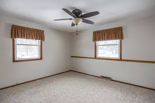 524 Michael St, Combined Locks, WI 54113 - Photo 13