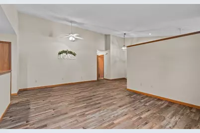 921 Babcock Street #11, Neenah, WI 54956 - Photo 5