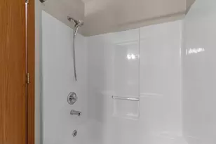 921 Babcock St, Neenah, WI 54956 - Photo 11