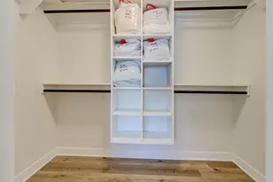 5010 W Woods Creek Ln, Appleton, WI 54913 - Photo 21