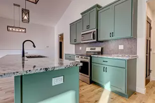 5010 W Woods Creek Ln, Appleton, WI 54913 - Photo 11