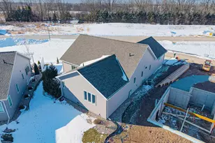 5010 W Woods Creek Ln, Appleton, WI 54913 - Photo 29