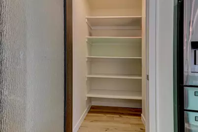 5010 W Woods Creek Lane, Appleton, WI 54913 - Photo 9