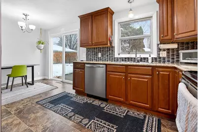 1224 E Marquette Street, Appleton, WI 54911 - Photo 11