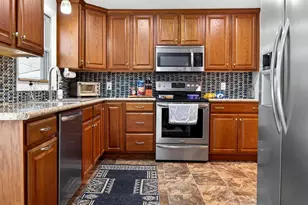 1224 E Marquette St, Appleton, WI 54911 - Photo 9