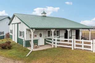 E5975 Sunset Ct, Weyauwega, WI 54983 - Photo 5