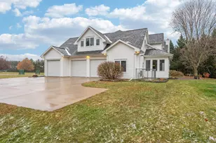 E5975 Sunset Ct, Weyauwega, WI 54983 - Photo 67