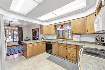 1129 S Lincoln Street, Shawano, WI 54166 - Photo 5