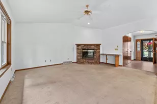 2918 N Appleton St, Appleton, WI 54911 - Photo 9
