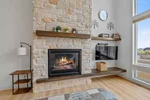 655 Sunset, Green Bay, WI 54313 - Photo 7