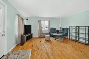 523 Michigan St, Omro, WI 54963 - Photo 9